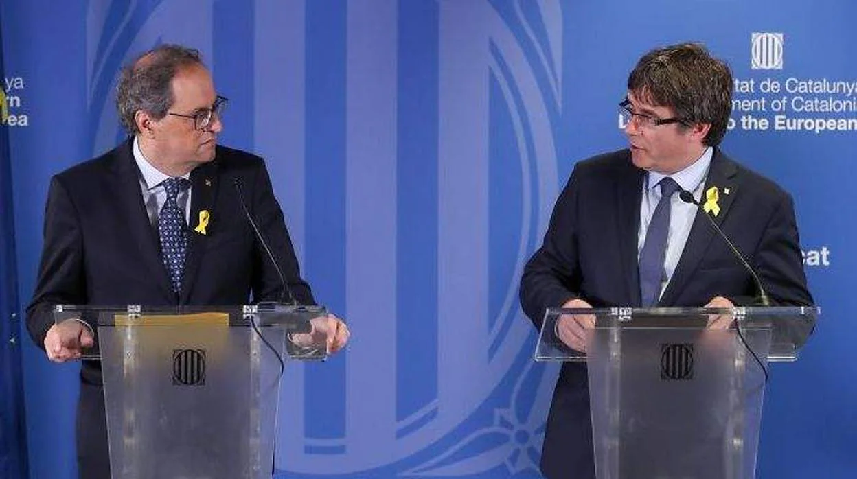 Quim Torra y Carles Puigdemont en la embajada en Bélgica