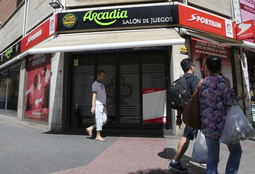 Algunas tiendas de deporte se han transformado en casas de apuestas