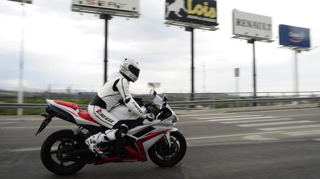 El motorista era natural de Coirós y vecino de La Coruña