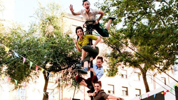 Baile y circo callejero para el último fin de semana de agosto