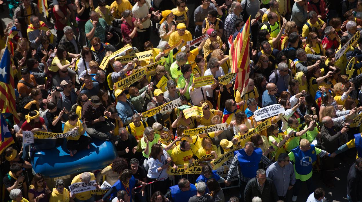 Manifestación para pedir la libertad de los políticos catalanes presos.