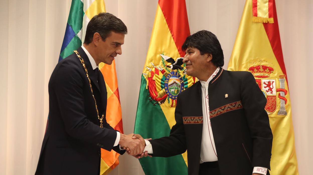 Sánchez y Morales, durante su encuentro en Bolivia