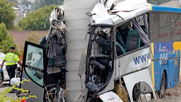 Cuatro de los 15 heridos del accidente de Avilés siguen ingresados de gravedad