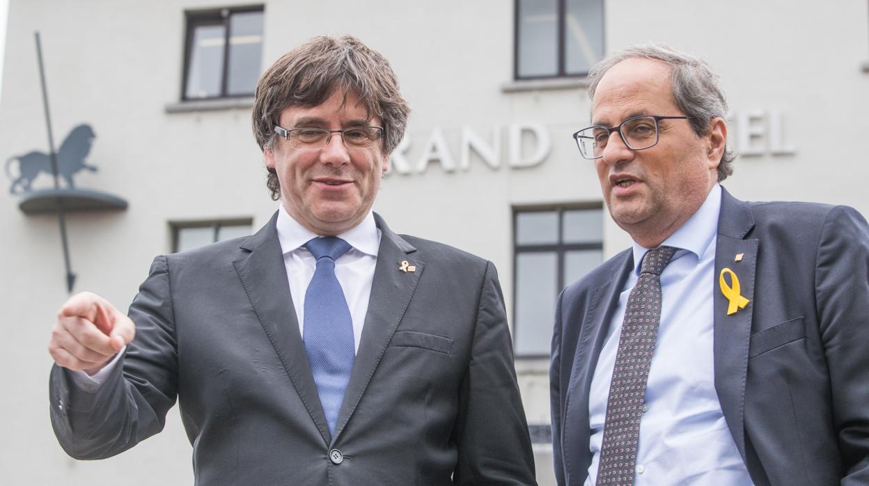 El expresidente catalán , Carles Puigdemont, y el presidente de la Generalitat, Quim Torra, en Bélgica