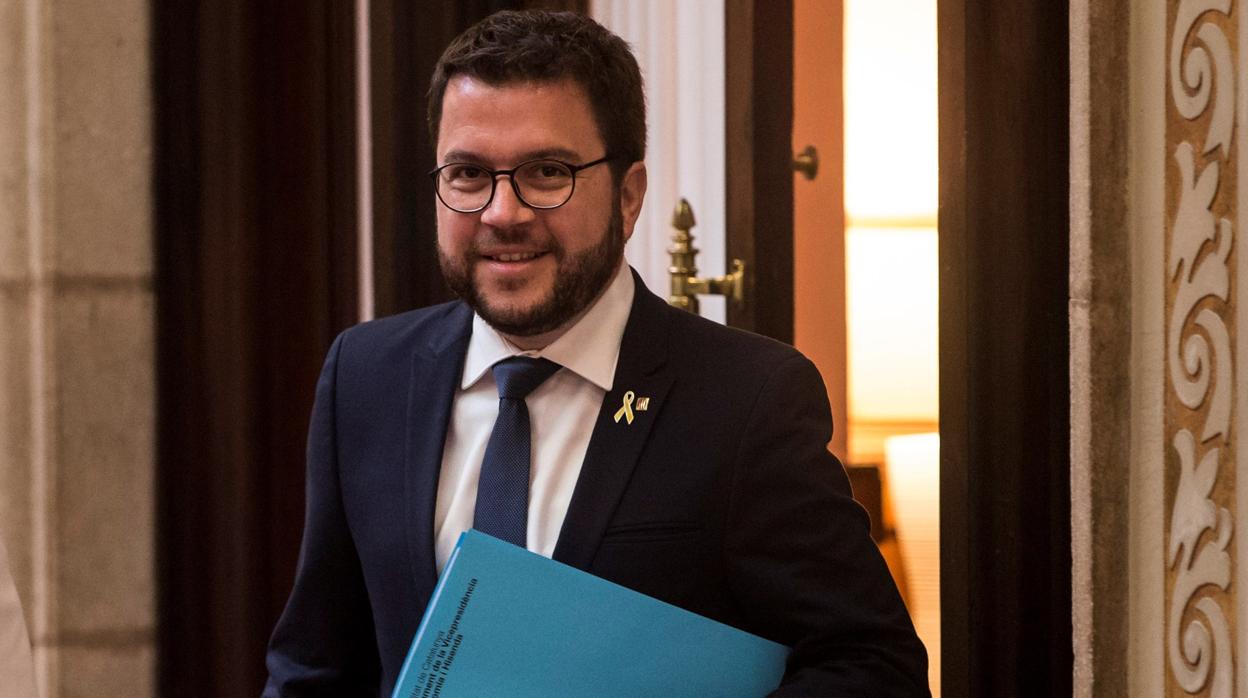 El vicepresidente del Govern y consejero de Economía , Pere Aragonès, en el Parlament