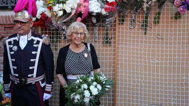 Carmena negocia con Iglesias el encaje de Podemos en su candidatura