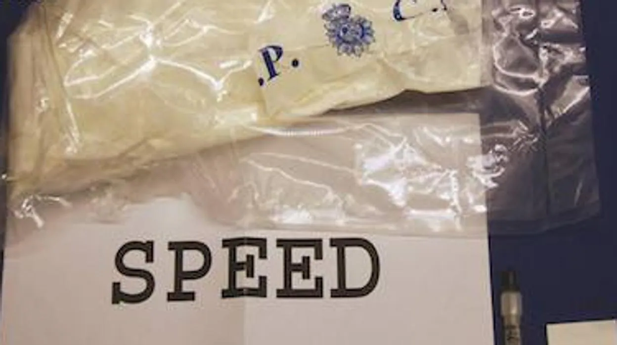 Imagen de archivo de un paquete de «speed» (anfetamina en polvo) intervenido por la Policía