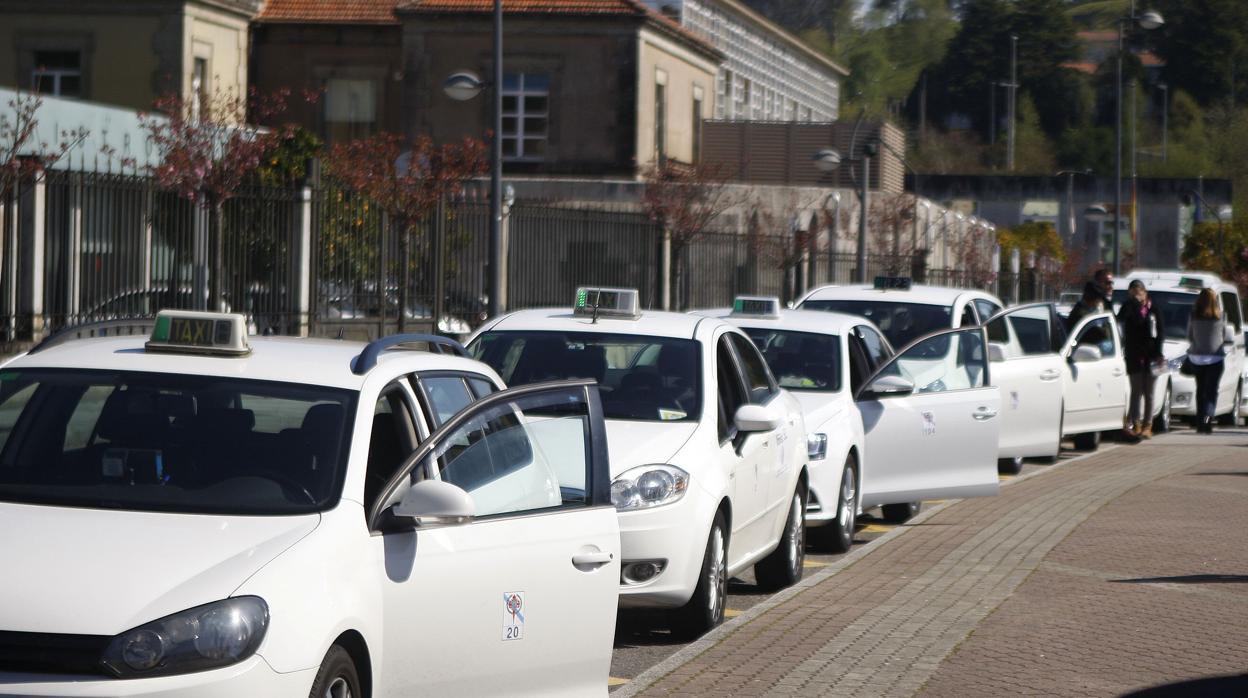 Parada de taxis en la capital gallega