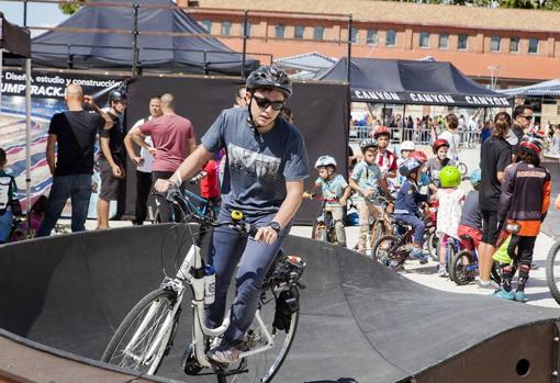 El FestiBal con B de Bici llena Matadero de música y deporte