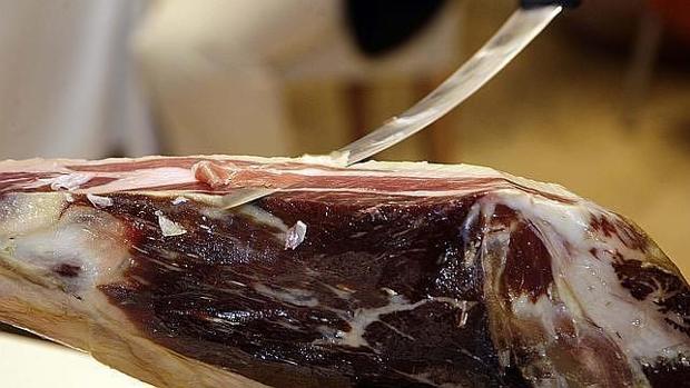 Torrijos intentará batir el Récord Guinness al mayor plato de jamón cortado con uno de más de 500 kilos