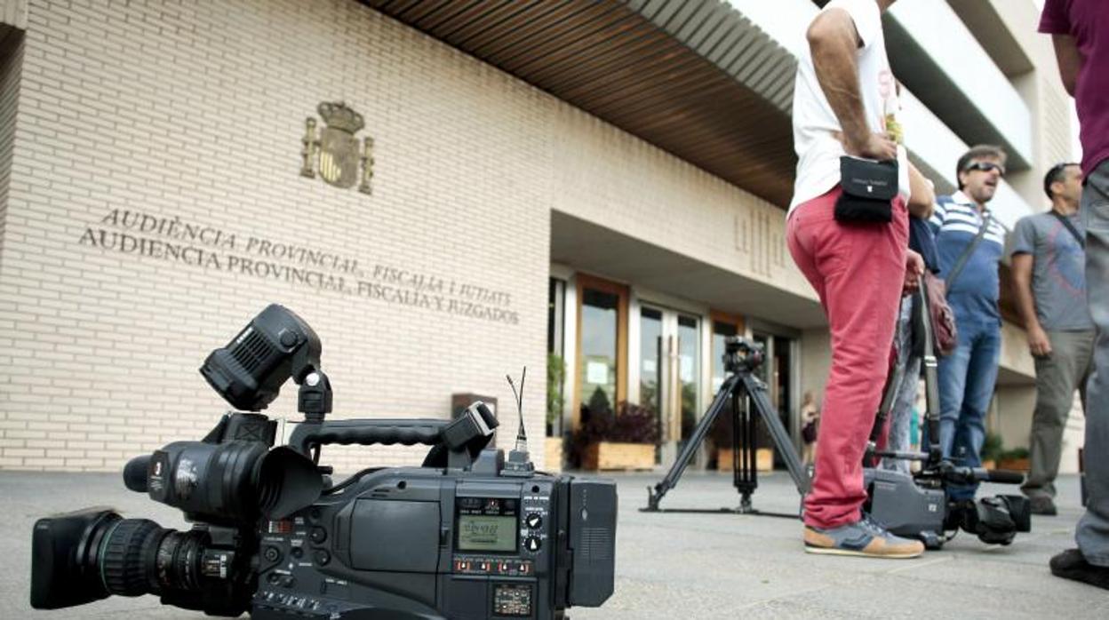 Acceso a la Audiencia Provincial de Castellón, sede del juicio