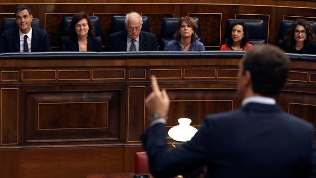 Casado pide elecciones «cuanto antes» a Sánchez: «La Moncloa le queda grande»