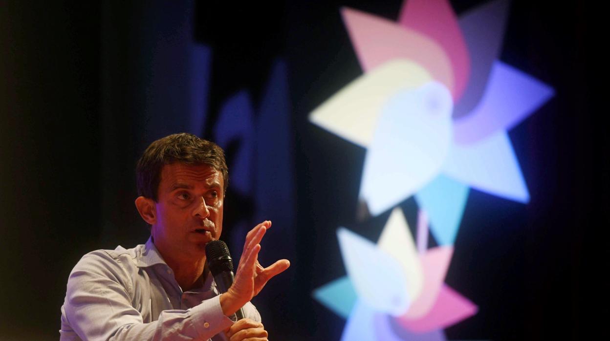 El exprimer ministro francés Manuel Valls en un coloquio sobre populismos y nacionalismos en Córdoba