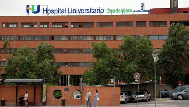 El PP denuncia falta de cirujanos para tratar el cáncer de mama en Guadalajara