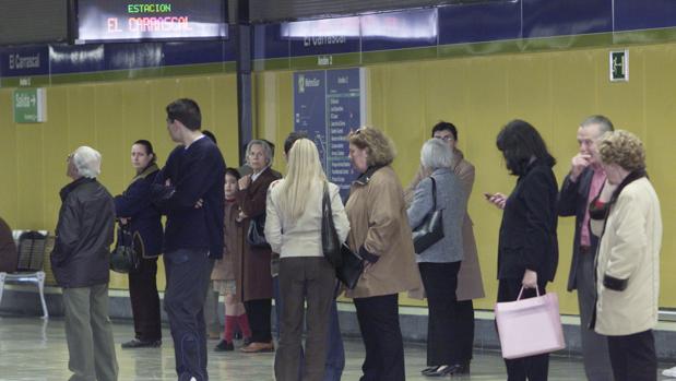 Vecinos y ayuntamientos piden abrir las estaciones «fantasma» de Metrosur