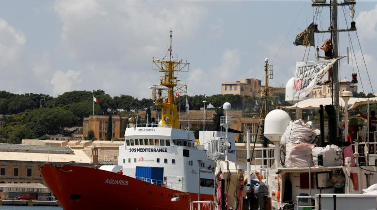 El buque humanitario Aquarius visto este martes en Malta