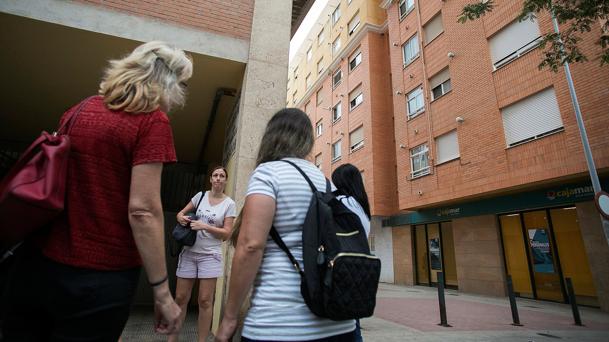 El Gobierno cuestiona el análisis que calificó de bajo el riesgo de la madre de las niñas asesinadas en Castellón