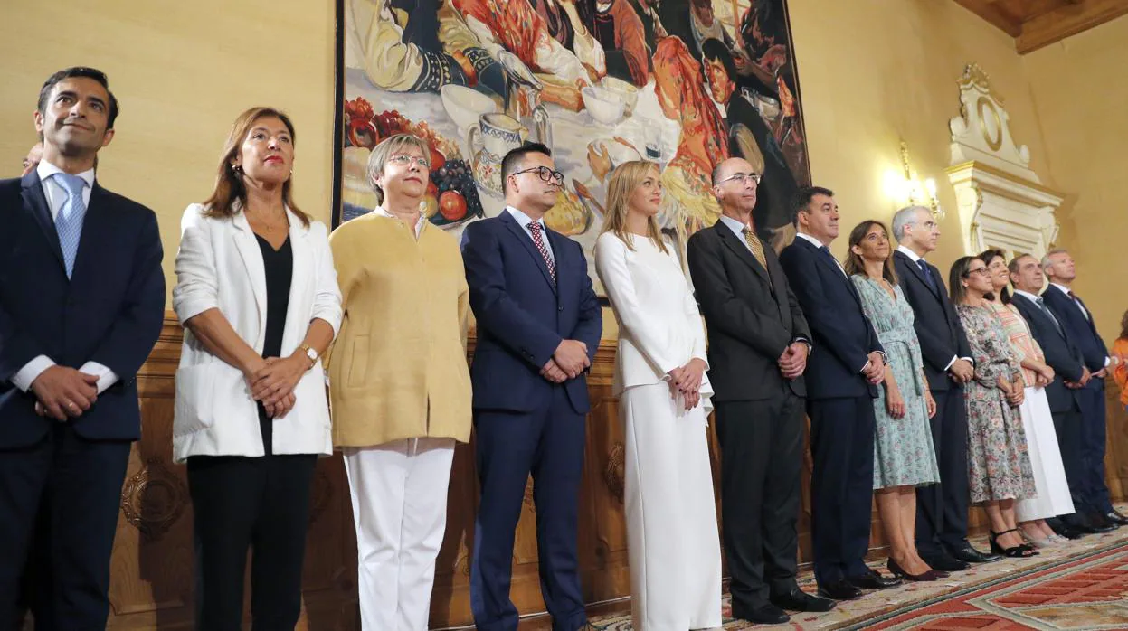 Los conselleiros del Gobierno gallego en el acto celebrado este viernes en el Pazo de Raxoi