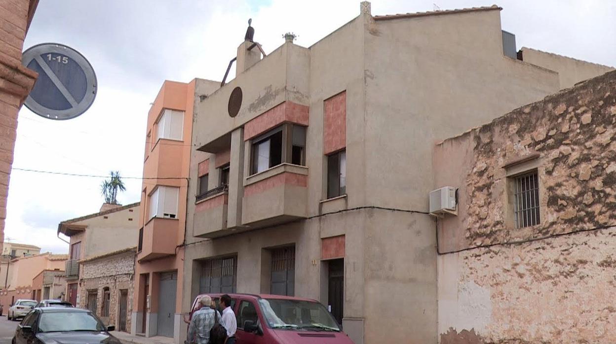 Imagen de la vivienda en la que se hallaron los cadáveres