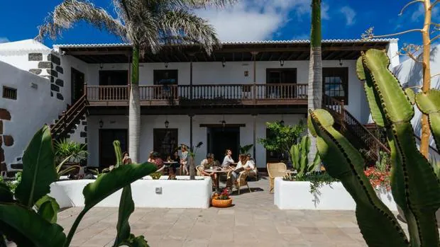 La Casa Cuartel de la Guardia Civil en Canarias que ahora es un hotel para gente de bien
