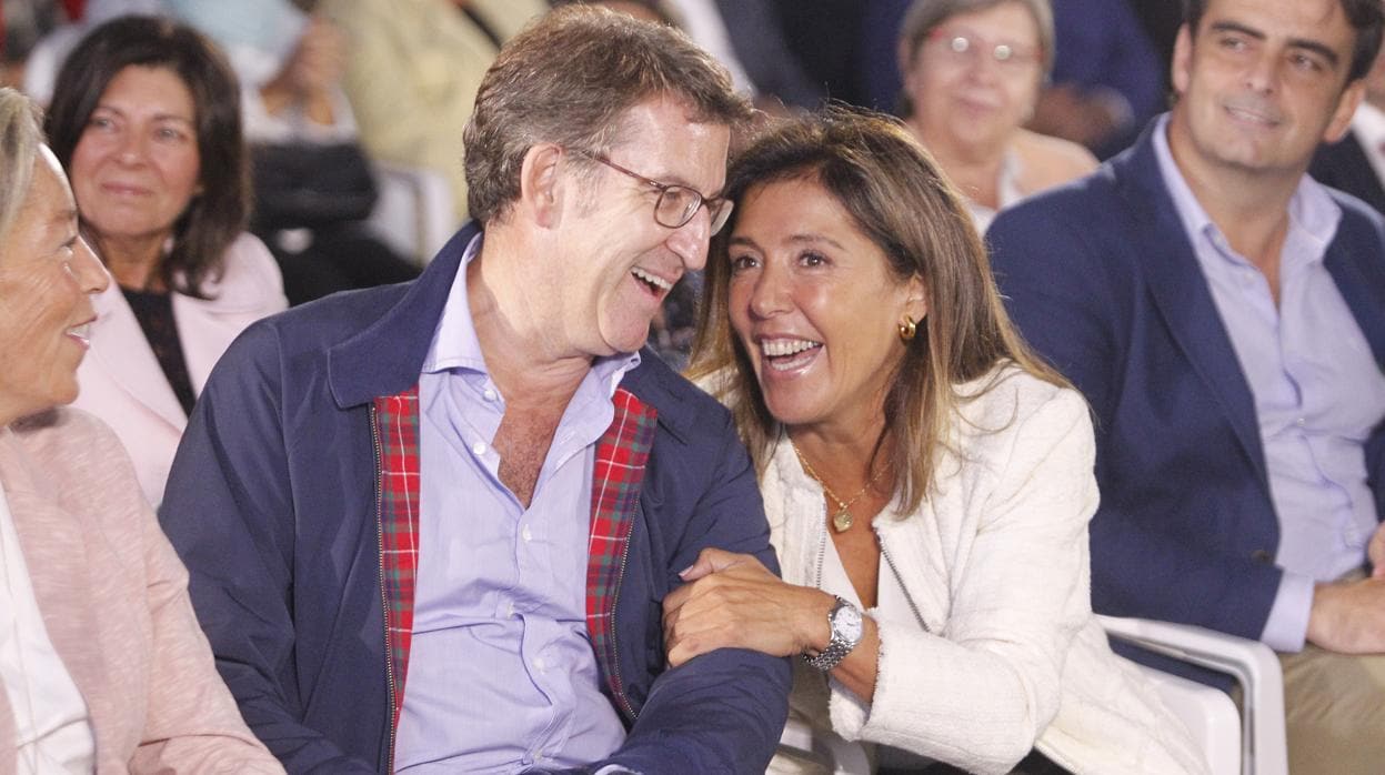 Núñez Feijóo y Beatriz Mato, este viernes en el acto del PP en La Coruña