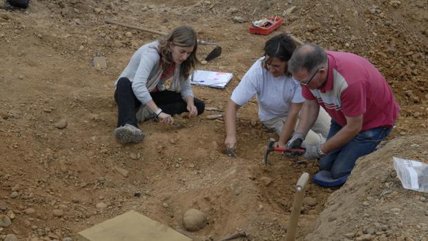 La Junta quiere actualizar el censo de fosas comunes del franquismo en Castilla-La Mancha