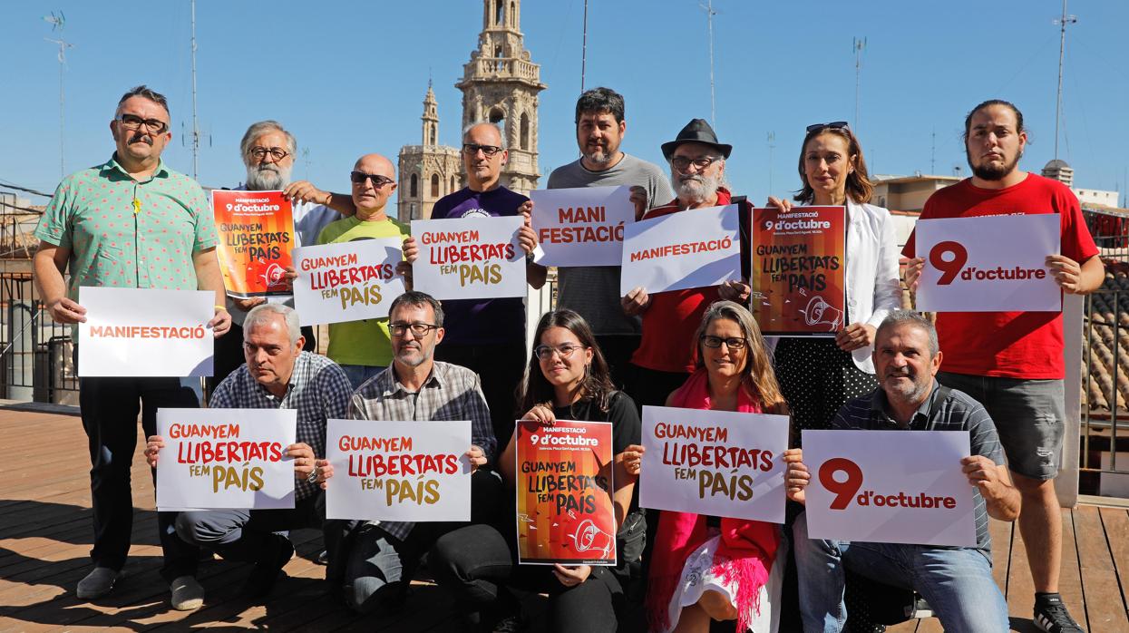 Presentación de la manifestación convocada por la comisión para el 9 d'Octubre