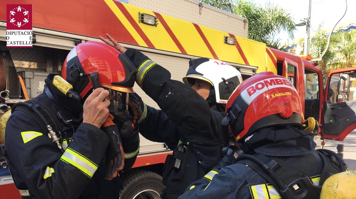 Imagen de archivo de un grupo de bomberos de Castellón