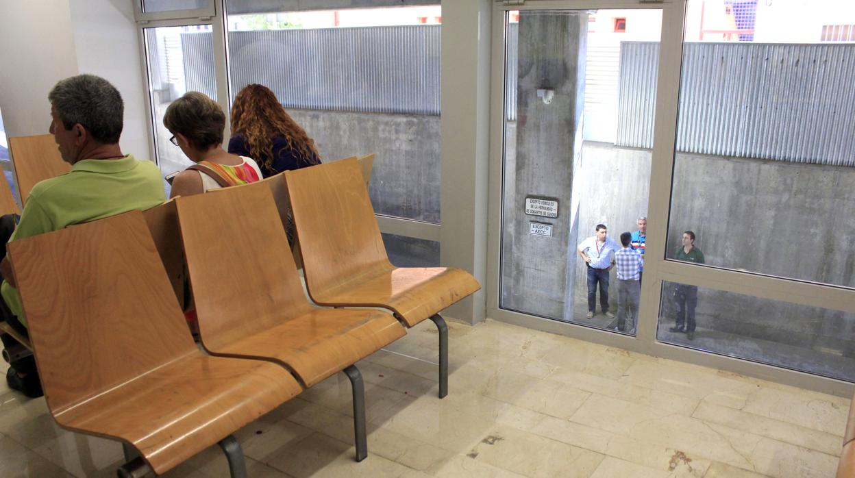 Sala de espera en un centor hospitalario