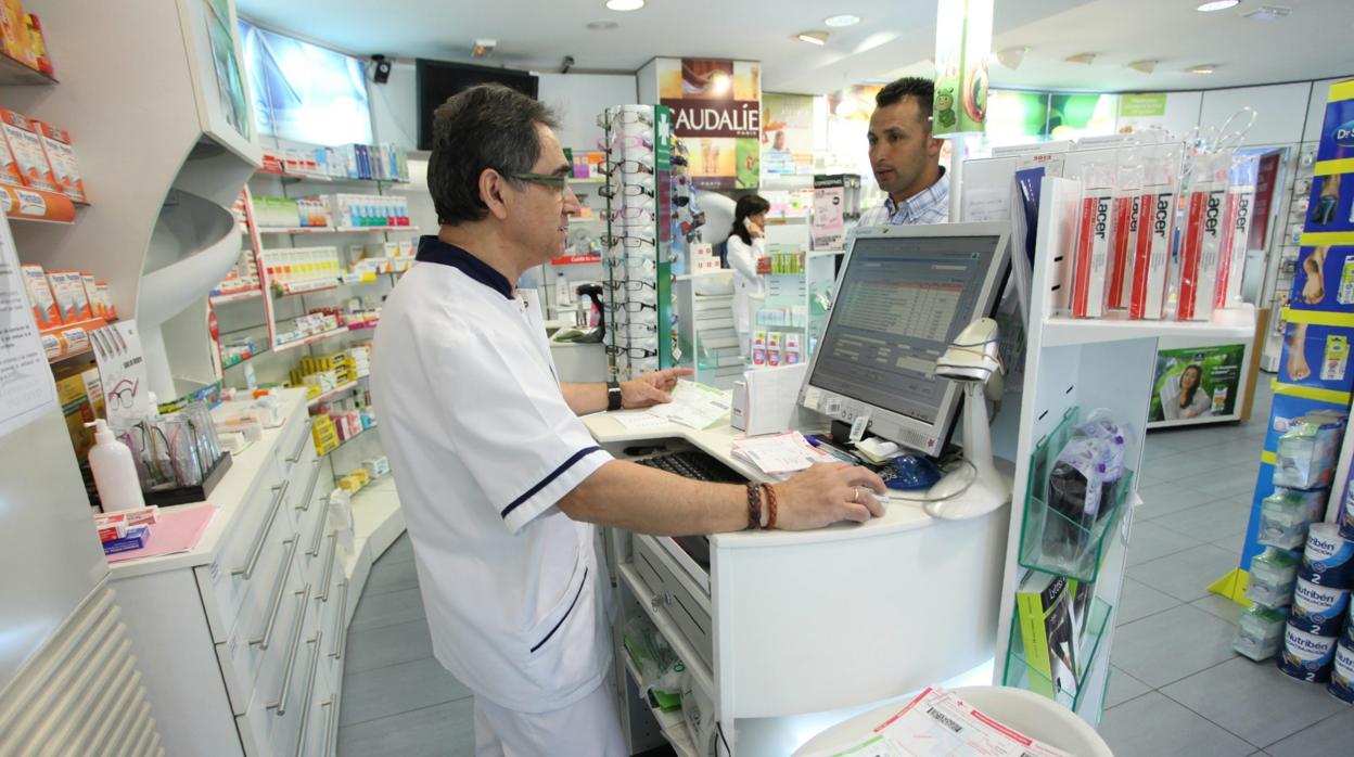 Una farmacia, en una imagen de archivo