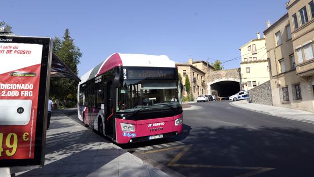 Los autobuses llegarán al cementerio y al centro comercial La Abadía a partir del 31 de octubre