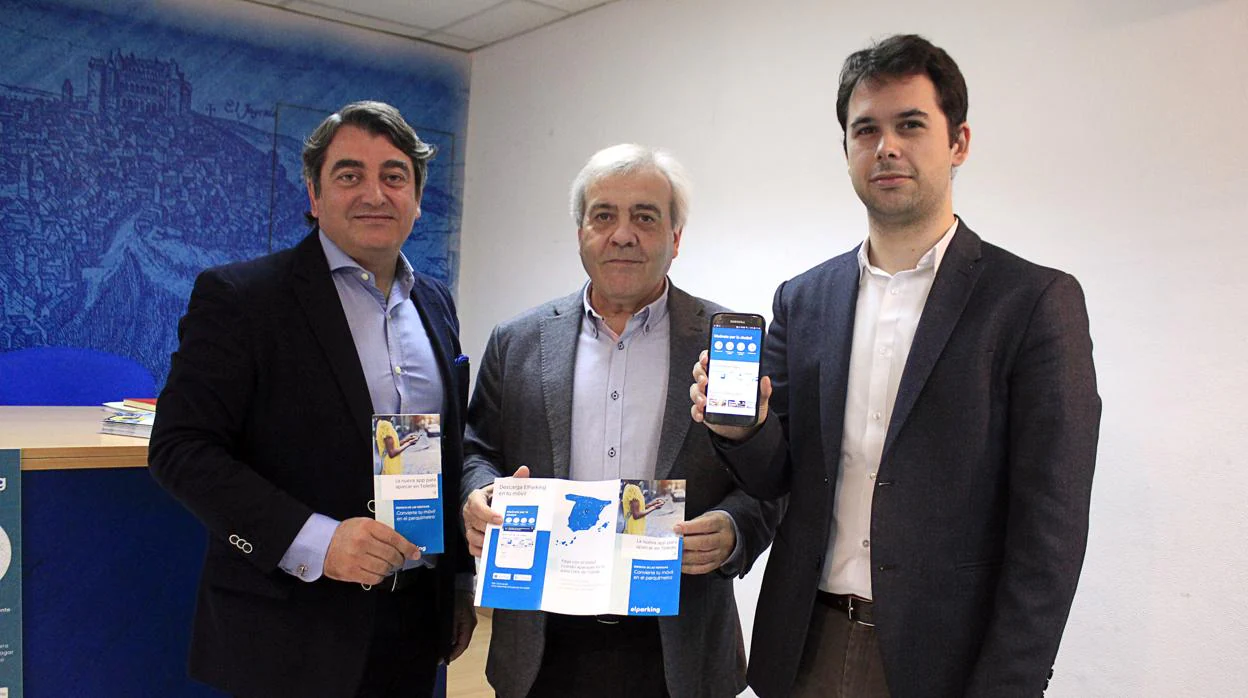 Laguna, Pérez del Pino y Sepúlveda, ayer con la nueva app