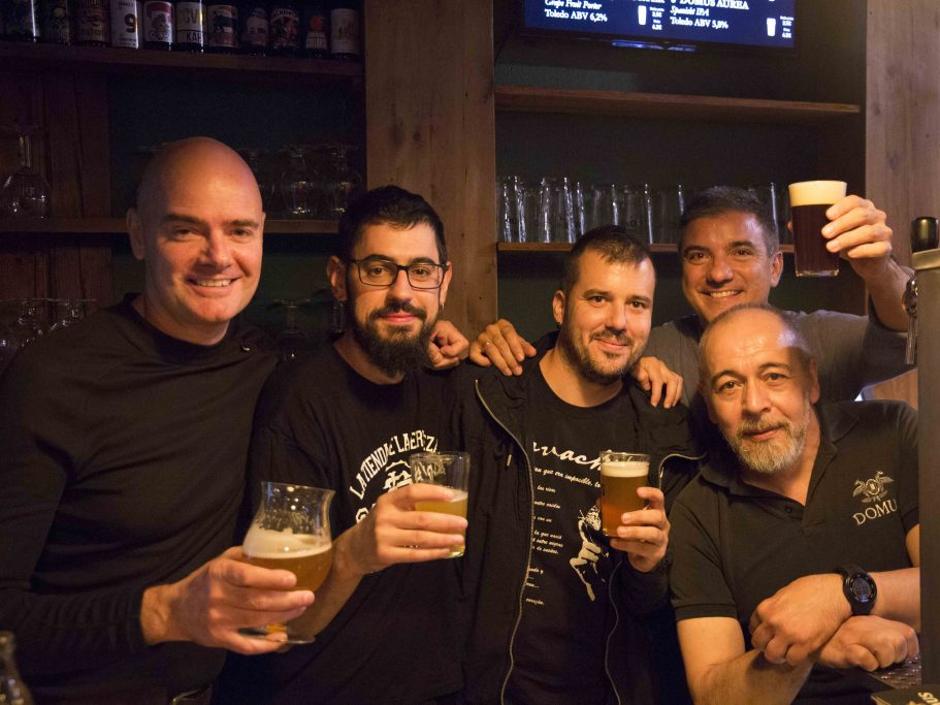 Reabre «el Lúpulo» de la mano de cervezas Domus