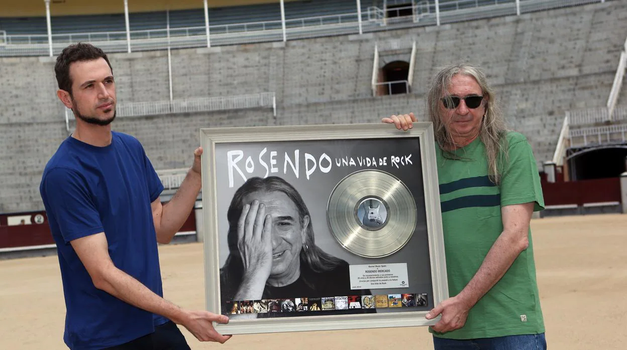 Rosendo Mercado (derecha) y su hijo Rodrigo, en una imagen de archivo