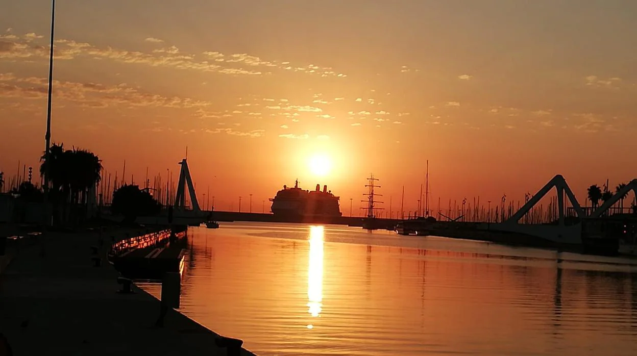 Imagen tomada en la Marina de Valencia