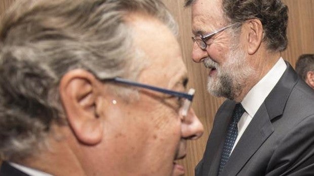 Mariano Rajoy reaparece en la inauguración del hotel de Torre Sevilla