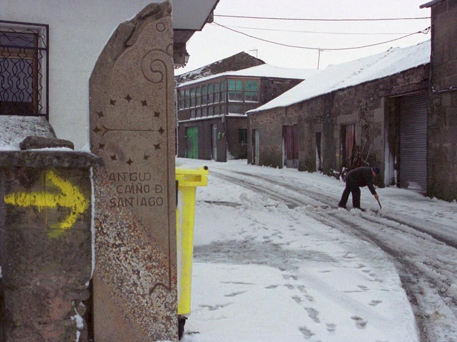 Estampa invernal en la provincia de Orense, a la altura del Camino de Santiago