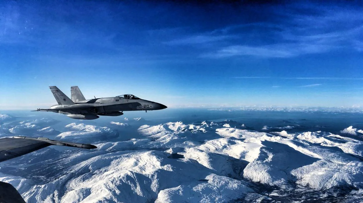 Un F-18 del Ejército del Aire sobrevuela Noruega