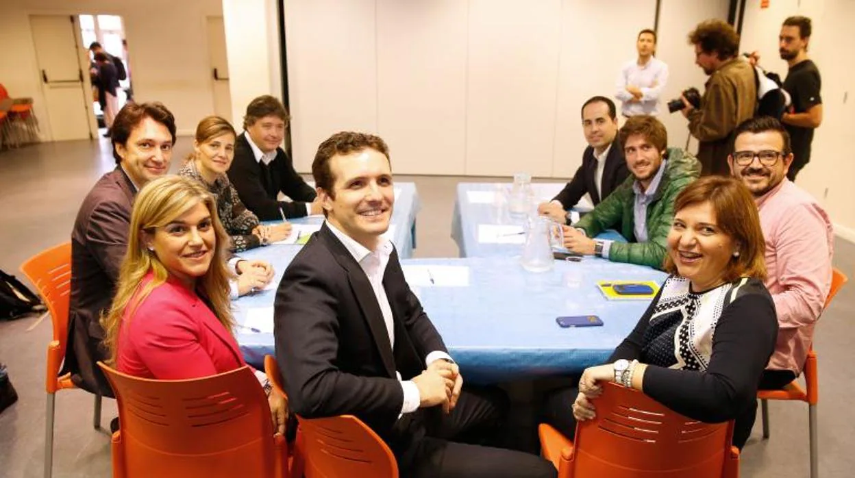 Bonig con Alberto Casado en una reunión del PP en Valencia