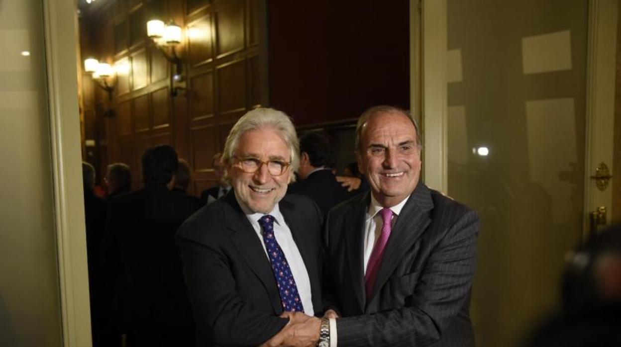 Sánchez Llobr y Gay de Montellà consuman el relevo en la patronal