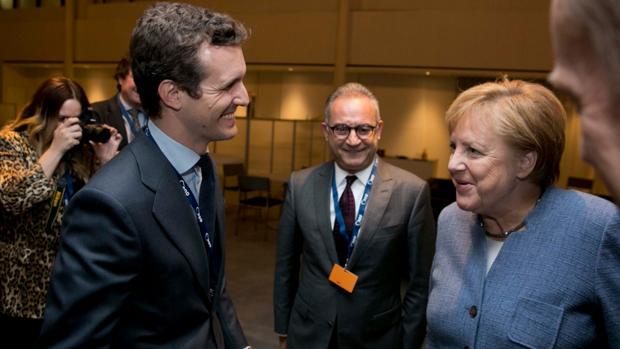 Casado se estrena en el Partido Popular europeo y suma su apoyo para condenar el secesionismo catalán