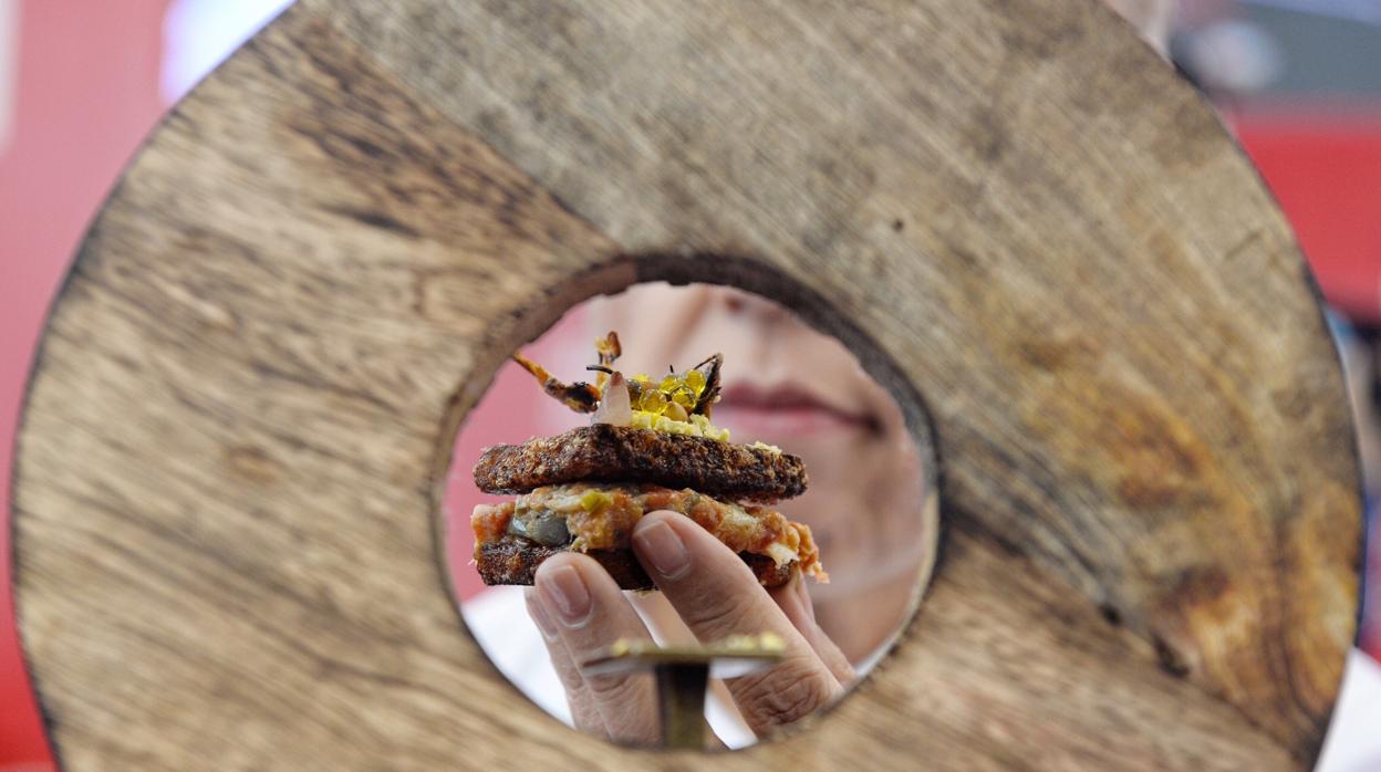 Detalle de la presentación del pincho &#147;Ximo&#148;, con el que el cocinero Adrián Merenciano del restaurante castellonense Flote,