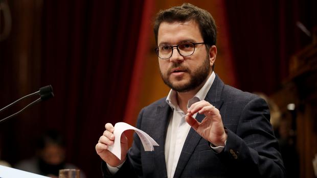 El vicepresidente catalán insiste en llamar «delincuentes» a policías y guardias civiles del 1-O