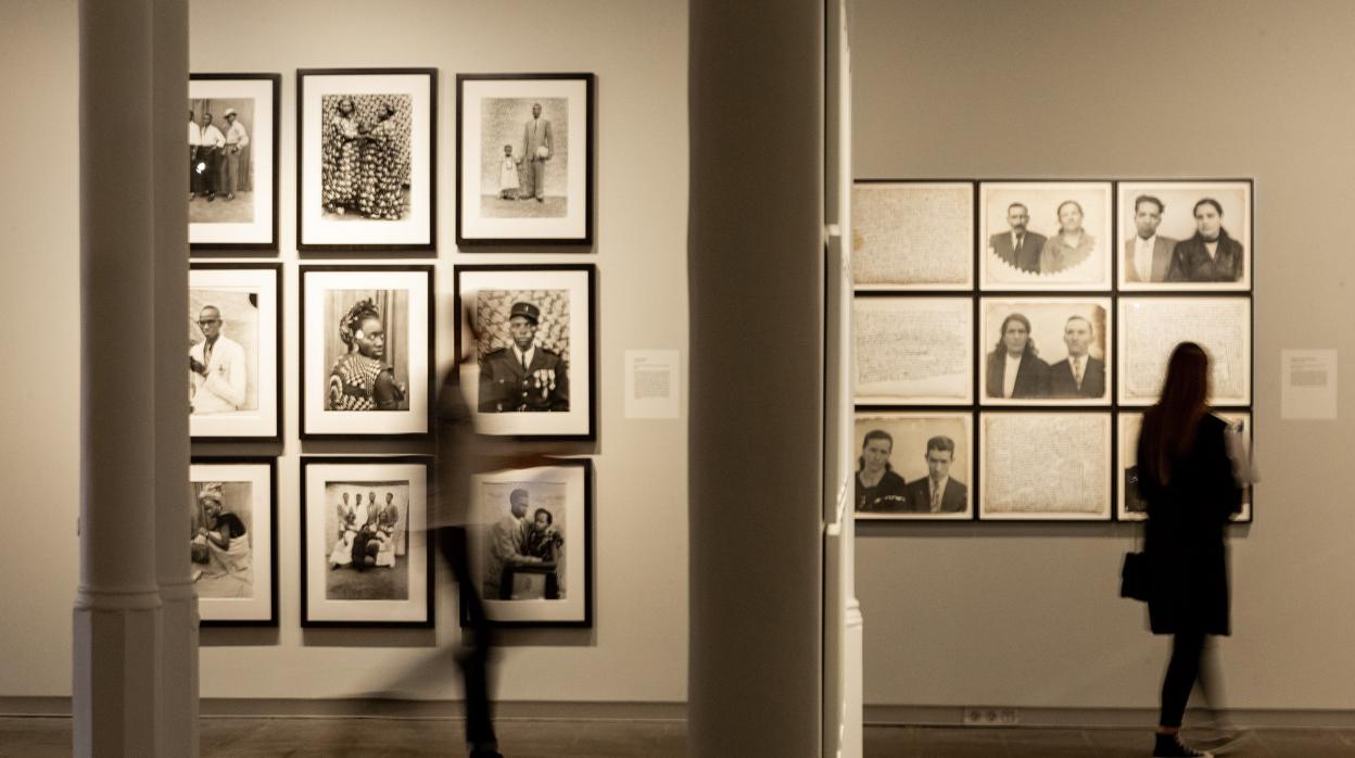 Unas 200 imágenes de maestros de la fotografía como August Sander, Richard Avedon o Seydou Keyta, entre otros integran la exposición «Estructuras de Identidad»