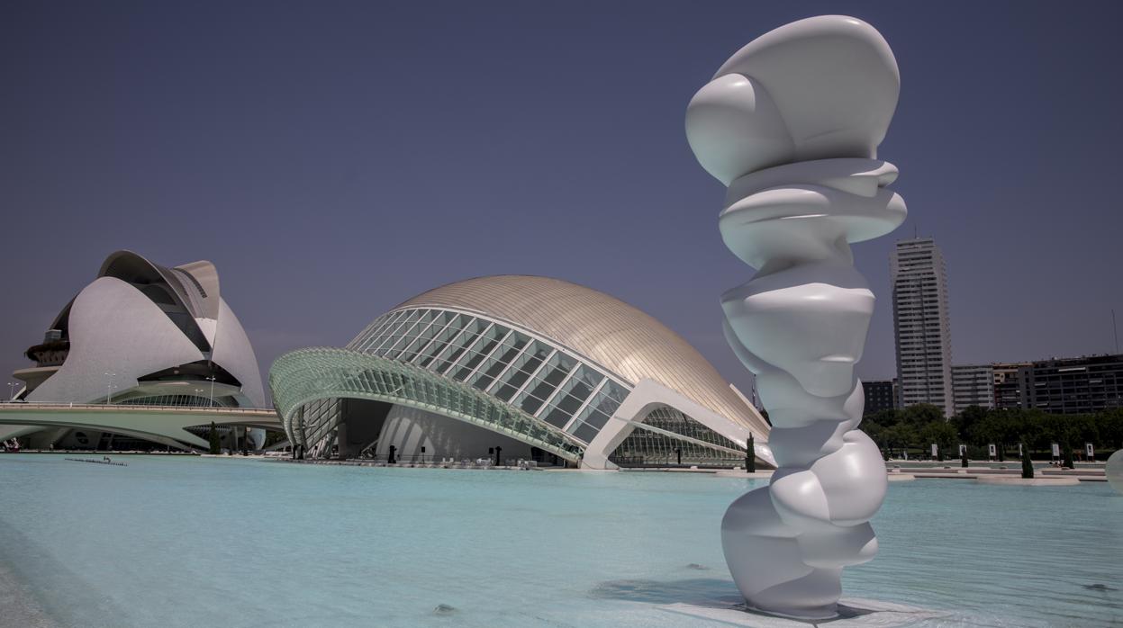 Exposición de Tony Cragg en la Ciudad de las Artes y las Ciencias de Valencia