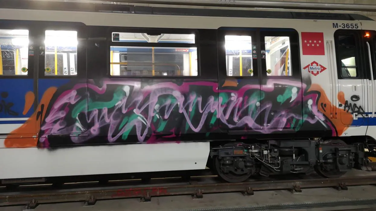 Una de las pintadas aparecidas recientemente en los vagones de Metro