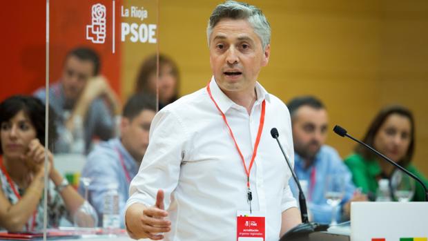 El PSOE rectifica con las enmiendas del euskera en La Rioja y reconoce que eran innecesarias