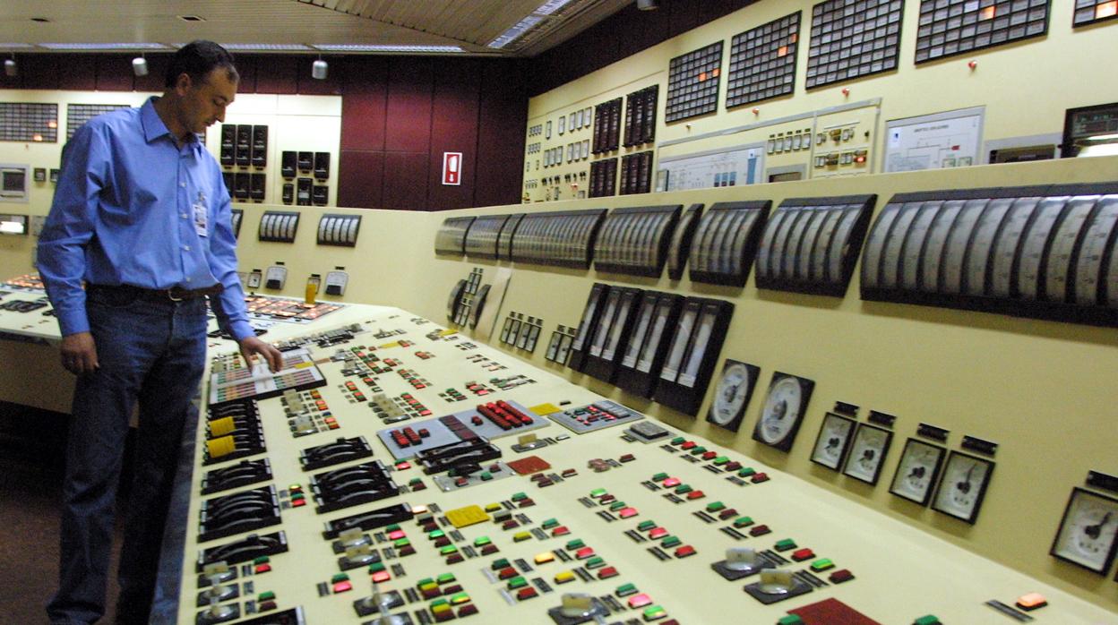 Sala de control de la central térmica de Andorra