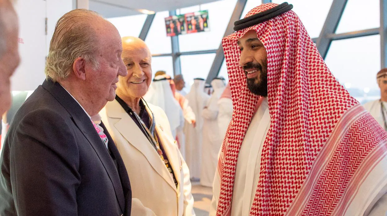 El Príncipe saudí busca la foto con Don Juan Carlos
