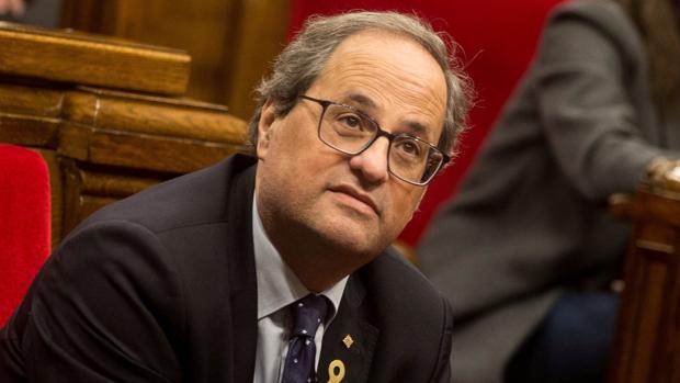 Médicos y profesores se rebelan contra Torra